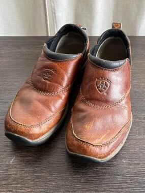 Ariat Slip on Leather Shoes Moc Toe Womens Size 7 Farm Ranch Brown Tan Outdoor